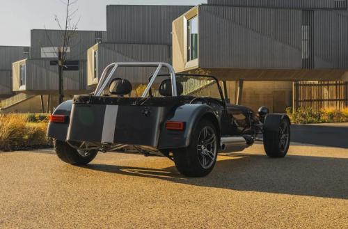 Caterham Seven CSR b
