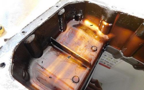 Changing oil 3
