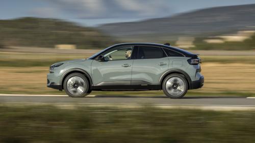 Citroen C4 Hybrid 2025 3