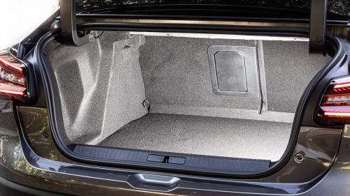 Citroen C4 X 1.2 130 PS EAT8 15