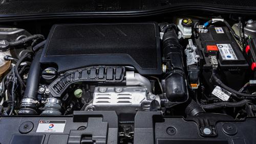 Citroen C4 X 1.2 130 PS EAT8 20
