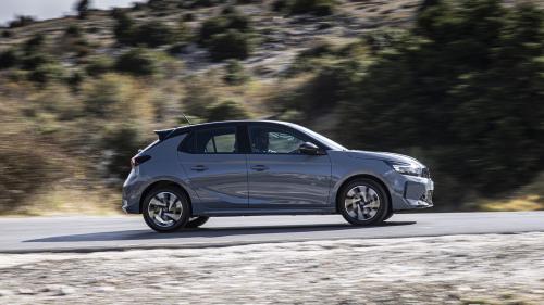 Opel Corsa Hybrid 136 PS
