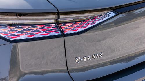DS 4 E-Tense 4