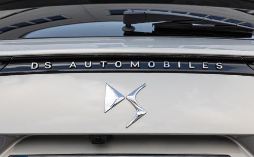 DS 7 E-Tense 225 PS