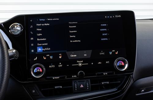 DS 7 E-Tense 300ps vs Lexus NX 450h