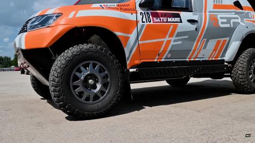 Dacia Duster V8 DKR 3