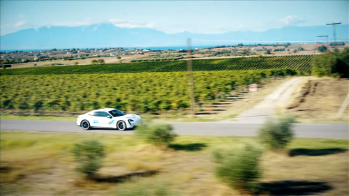 Porsche Taycan Turbo S 2