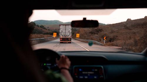 safe-distance-cars-3