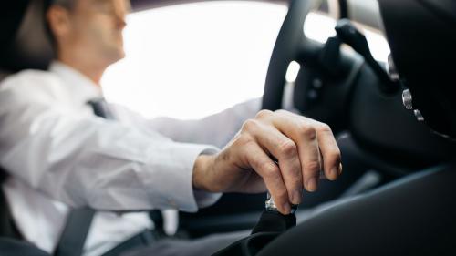 Driving manual car 2
