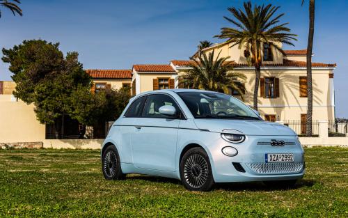 FIAT 500e 8