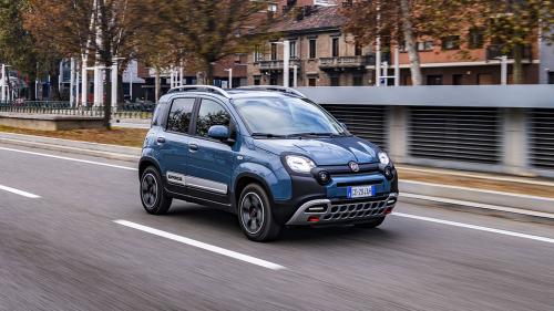 FIAT Panda Cross Hybrid 1