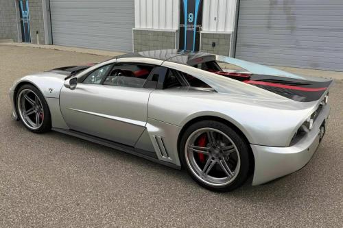 Falcon F7 b