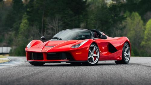 Η ανοικτή Ferrari LaFerrari Aperta