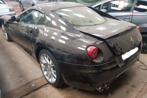 Ferrari 599 GTB Fiorano 2