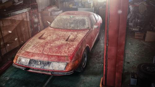 Ferrari Daytona Alloy 2