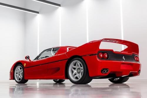Ferrari F50 b