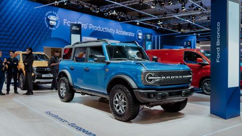 Ford Bronco 2