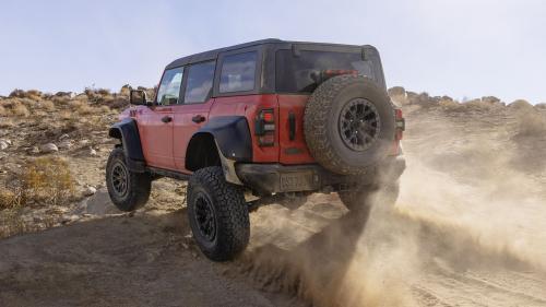 Ford Bronco Raptor 2