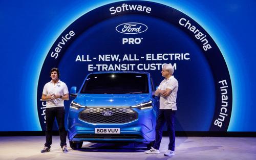 Ford E-Transit Custom 1