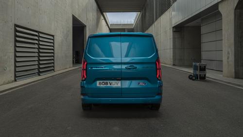 Ford E-Transit Custom 3