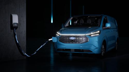 Ford E-Transit Custom 5