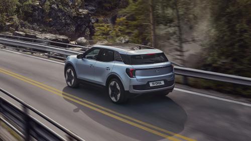 Ford Explorer 2024 3