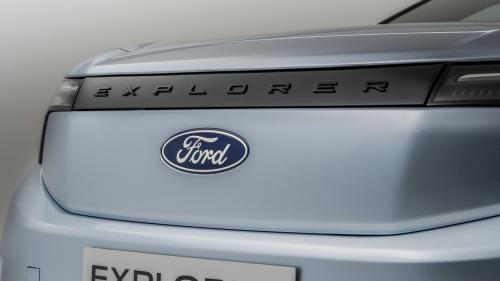 Ford Explorer EV 2023 8