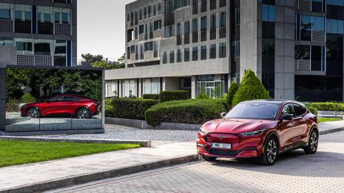 Ford Mustang Mach-E 4