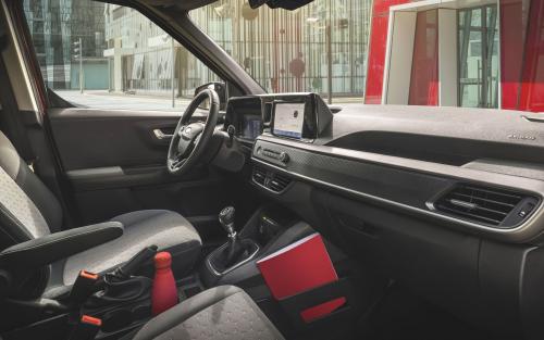 Ford Transit Courier 2