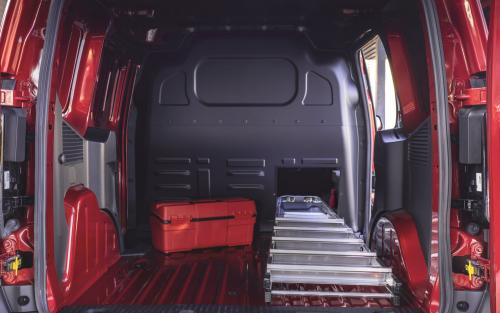 Ford Transit Courier 4