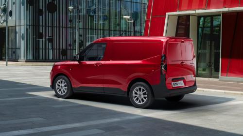 Ford Transit Courier 7