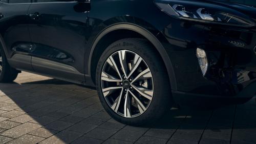 Ford wheel 1