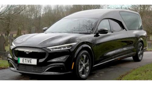 Ford Mustang c