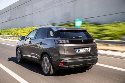 Peugeot 3008 vs Audi Q3