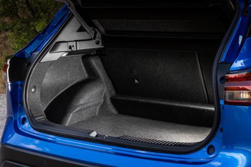 Nissan Qashqai vs Peugeot 3008