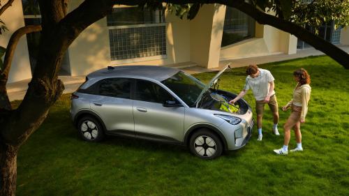 Geely E2