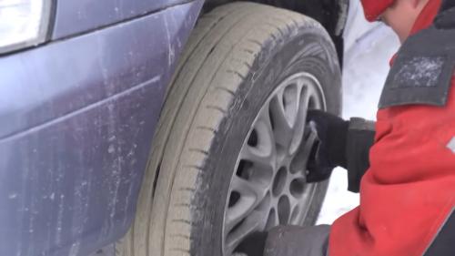 Glue sand over summer tires 6
