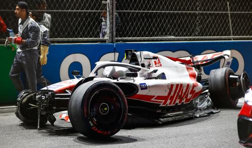 Η Haas VF-22 του Mick Schumacher μετά το ατύχημα του Γερμανού στη Jeddah