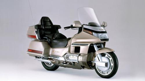 Η τέταρτη γενιά της Honda Gold Wing, του 1988