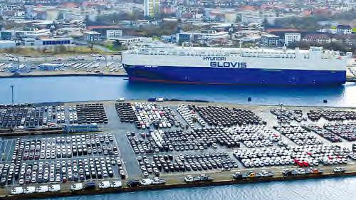 Hyundai Glovis car carrier lng 4