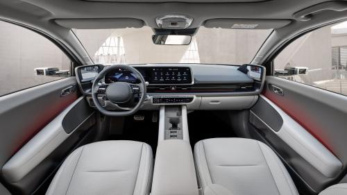 Hyundai Ioniq 6 4