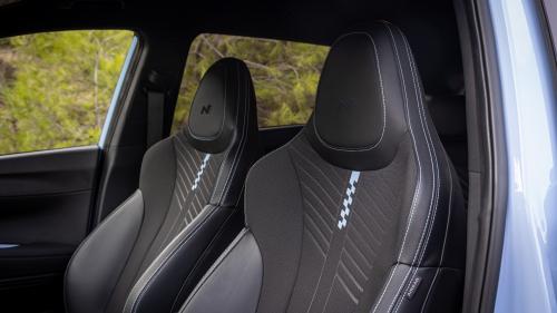 Hyundai i20 N vs Ford Fiesta ST