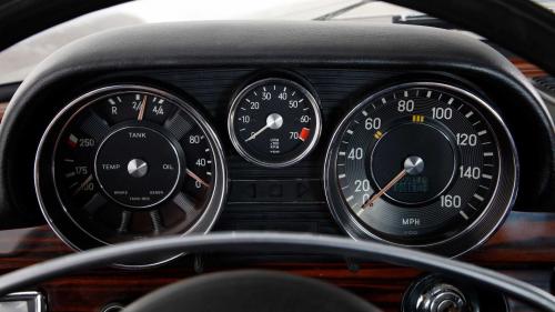 Icon Mercedes 300 SEL