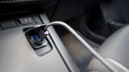 Incar mobile charging 2