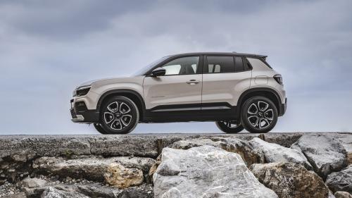 Jeep Avenger e-Hybrid 2