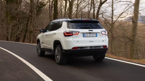 Jeep Compass Hybrid 2