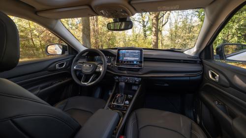 Jeep Compass Hybrid 6