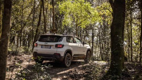 jeep avenger 4xe δοκιμή