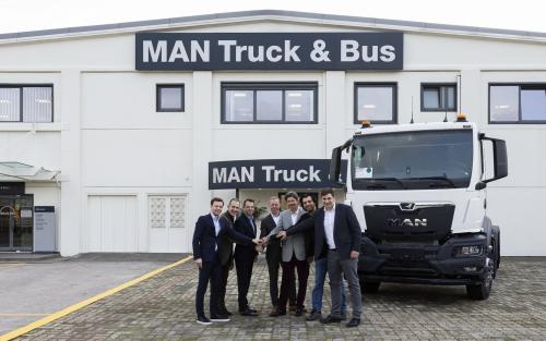 KOSMOCAR TRUCKS &amp; BUSES 4