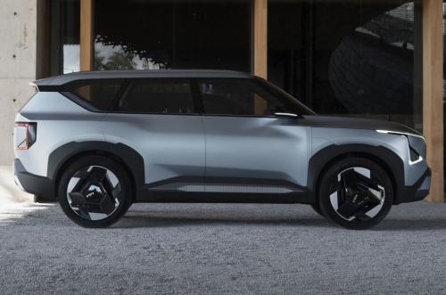 Kia Concept EV5 b